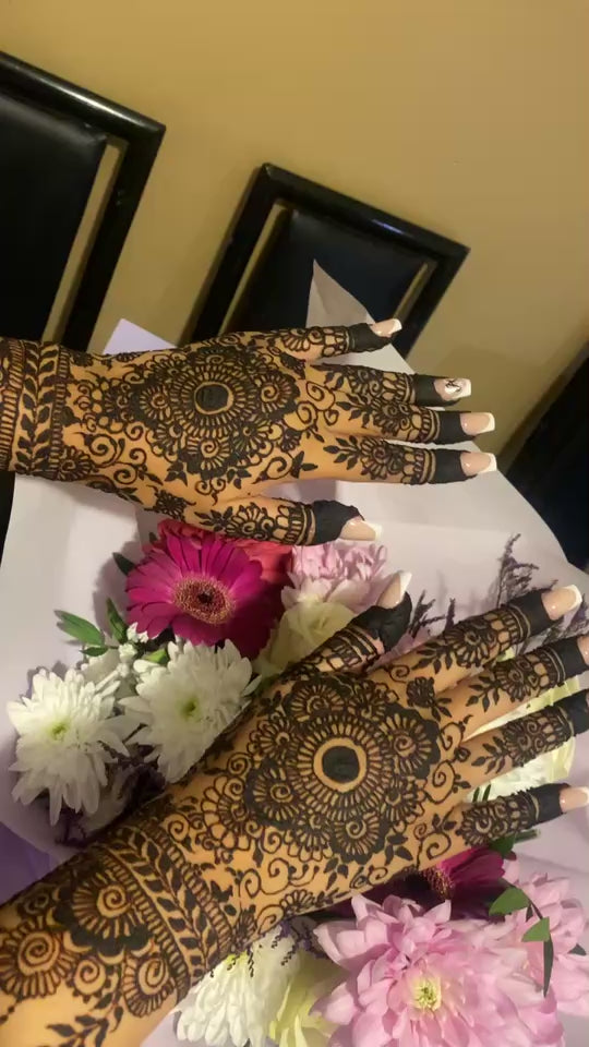 Bridal Henna/ group henna